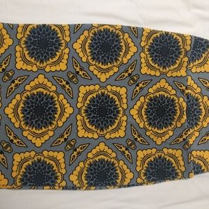 Lularoe Cassie Skirt